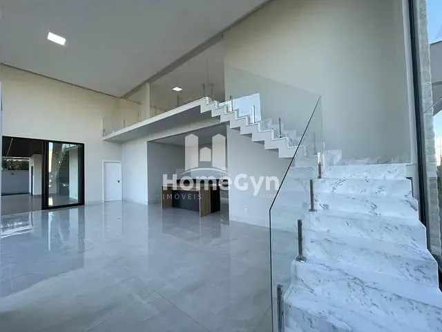 Casa com 458m² 3 quartos e 4 banheiros, à venda, no bairro Portal do Sol Green em Goiânia