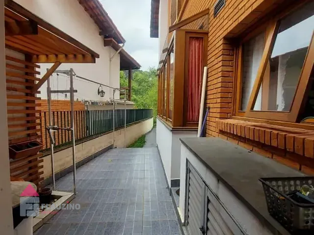 Sobrado com 500m² 4 quartos e 5 banheiros, à venda, no bairro Parque Munhoz em São Paulo