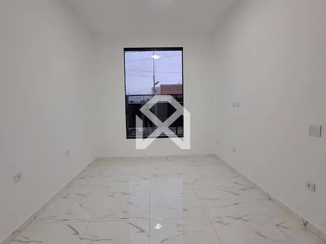Sobrado com 61m² 2 quartos e 1 banheiro, à venda, no bairro Bom Jesus dos Perdões em Bom Jesus dos Perdões