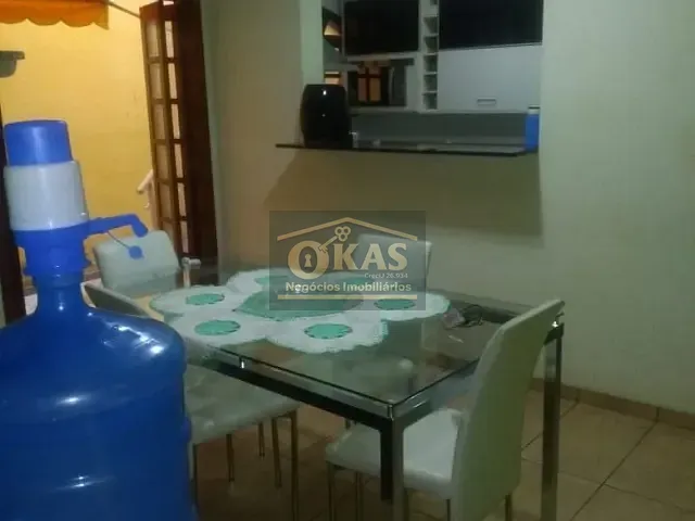 Sobrado com 176m² 3 quartos e 3 banheiros, à venda, no bairro Parque Suzano em Suzano