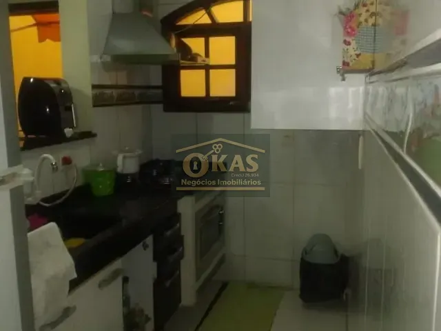 Sobrado com 176m² 3 quartos e 3 banheiros, à venda, no bairro Parque Suzano em Suzano