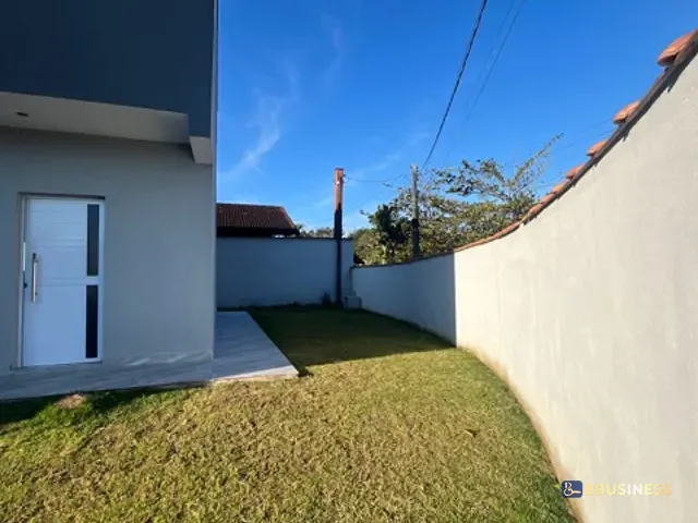 Sobrado com 199m² 2 quartos e 3 banheiros, à venda, no bairro Maitinga em Bertioga