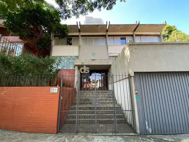 Sobrado com 400m² 5 quartos e 3 banheiros, à venda, no bairro Sumarezinho em São Paulo