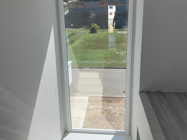 Sobrado com 452m² 4 quartos e 4 banheiros, à venda, no bairro Ingleses do Rio Vermelho em Florianópolis