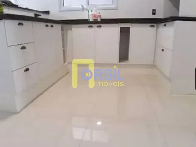 Sobrado com 177m² 3 quartos e 3 banheiros, à venda, no bairro Vila Suissa em Mogi das Cruzes