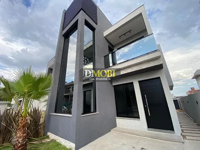 Sobrado com 130m² 3 quartos e 3 banheiros, à venda, no bairro Residencial Jaqueline em Gravataí