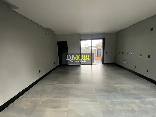 Sobrado com 130m² 3 quartos e 3 banheiros, à venda, no bairro Residencial Jaqueline em Gravataí