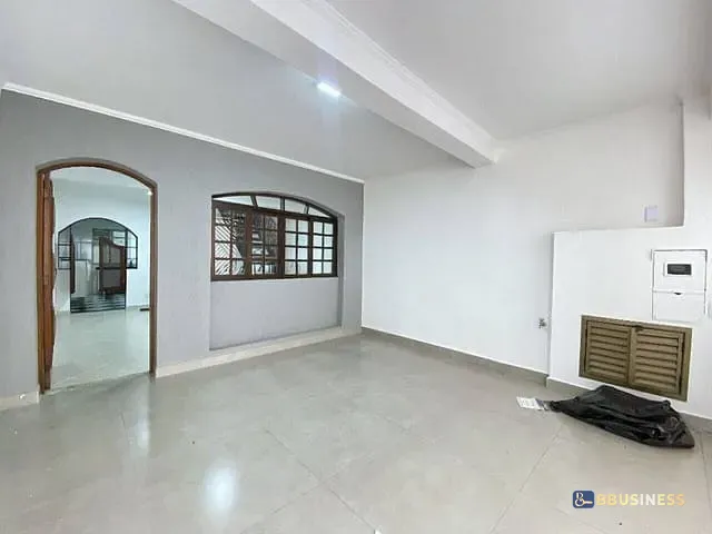 Sobrado com 150m² 3 quartos e 2 banheiros, à venda, no bairro Santa Paula em São Caetano do Sul