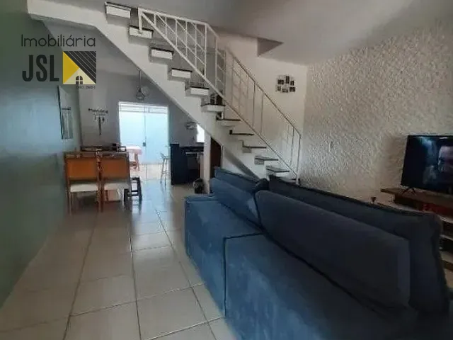 Sobrado com 125m², à venda, no bairro Jardim Panorama em Caçapava