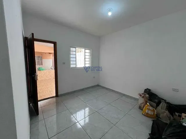 Sobrado com 137m² 3 quartos e 1 banheiro, à venda, no bairro Residencial União em São José dos Campos