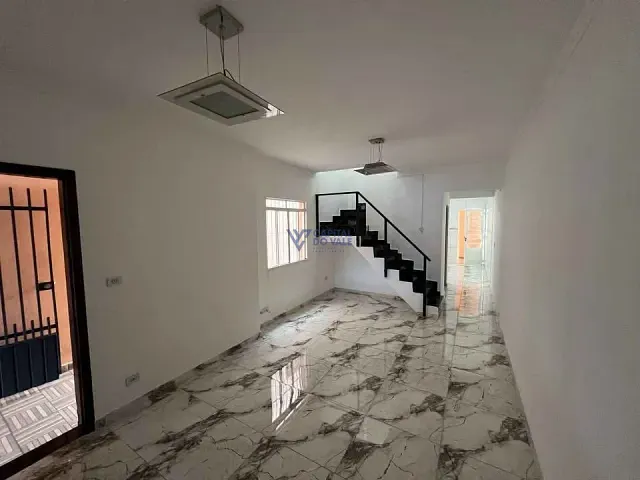 Sobrado com 137m² 3 quartos e 1 banheiro, à venda, no bairro Residencial União em São José dos Campos