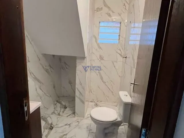 Sobrado com 137m² 3 quartos e 1 banheiro, à venda, no bairro Residencial União em São José dos Campos