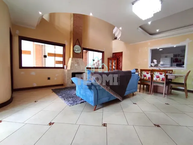 Sobrado com 1000m² 3 quartos e 5 banheiros, à venda ou para alugar, no bairro Fonte Imaculada em Taubaté