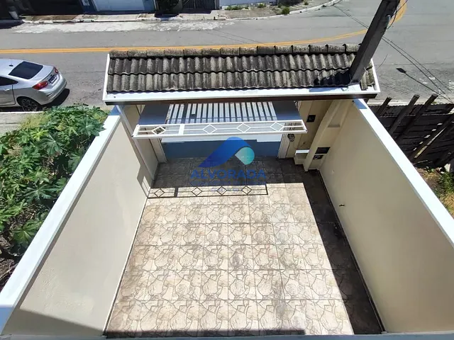 Sobrado com 165m² 3 quartos e 1 banheiro, à venda, no bairro Residencial Armando Moreira Righi em São José dos Campos