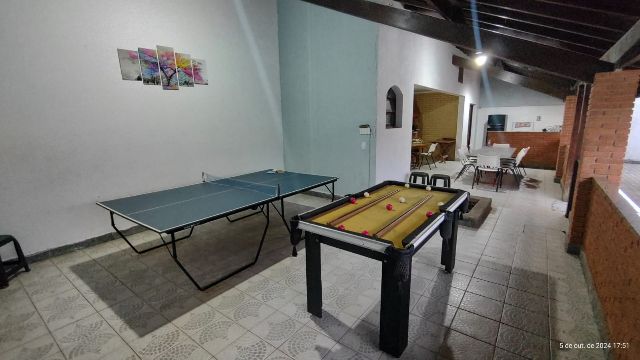 Sobrado com 500m² 3 quartos e 2 banheiros, à venda, no bairro Indaiá em Bertioga