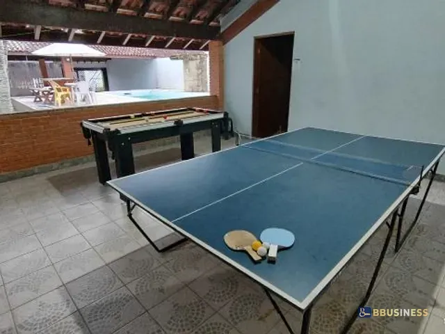 Sobrado com 500m² 3 quartos e 2 banheiros, à venda, no bairro Indaiá em Bertioga