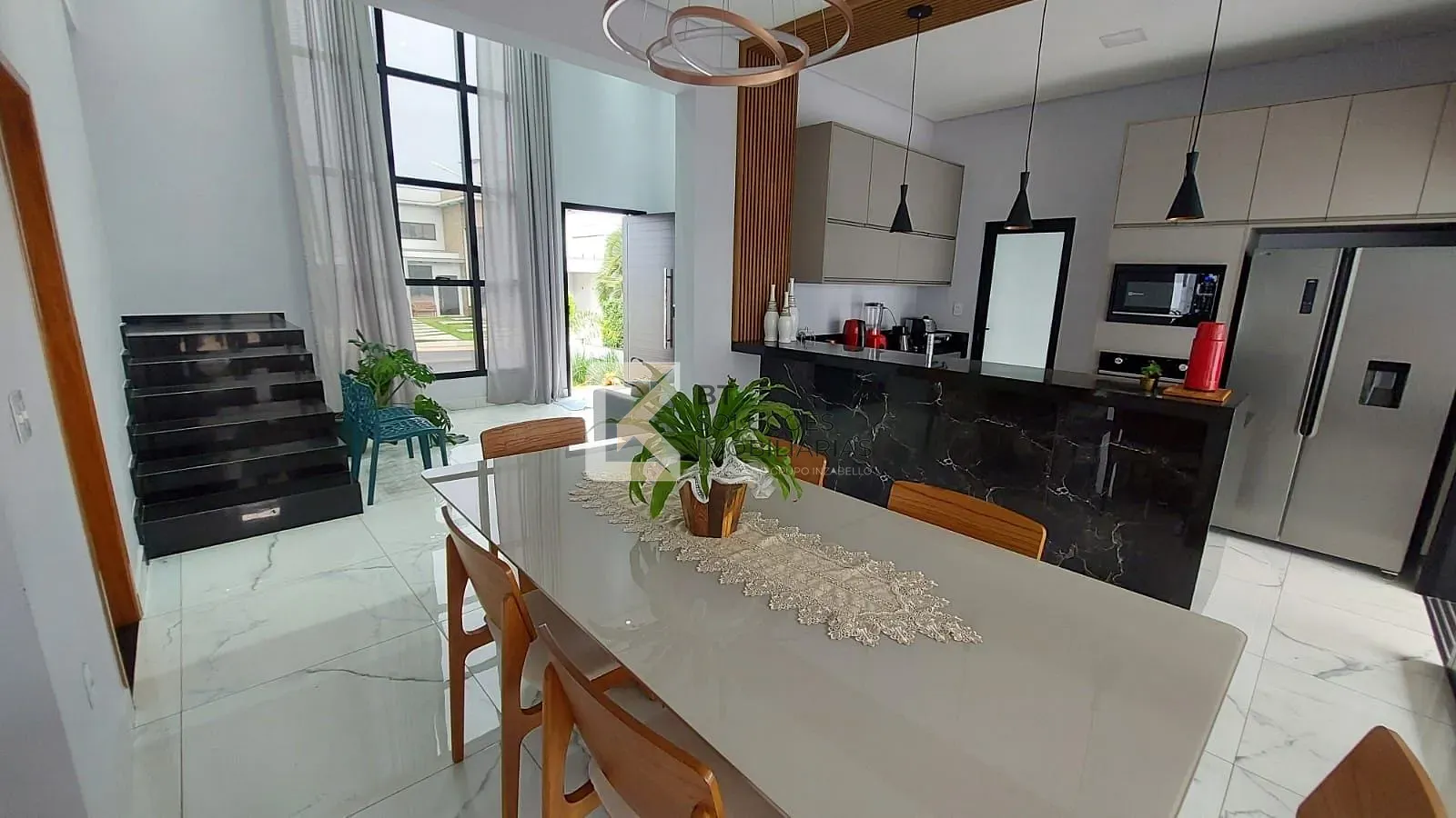 Sobrado, 3 quartos, 204 m² - Foto 2