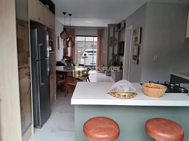 Sobrado com 69m² 2 quartos e 3 banheiros, à venda, no bairro Alto São Bento em Itapema