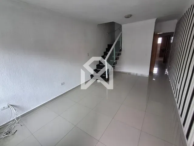 Sobrado com 90m² 2 quartos e 1 banheiro, à venda, no bairro Jardim Fernandes em São Paulo