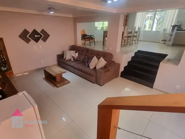 Sobrado com 220m² 5 quartos e 6 banheiros, à venda, no bairro Jardim Germânia em São Paulo