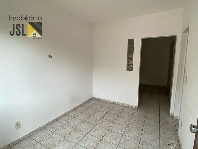 Sobrado com 178m² 4 quartos e 3 banheiros, à venda, no bairro Sapé II em Caçapava