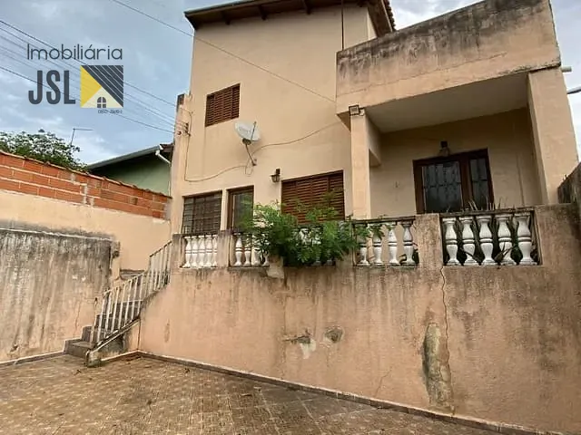 Sobrado com 178m² 4 quartos e 3 banheiros, à venda, no bairro Sapé II em Caçapava