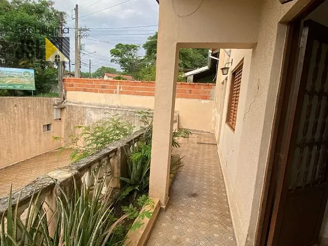 Sobrado com 178m² 4 quartos e 3 banheiros, à venda, no bairro Sapé II em Caçapava