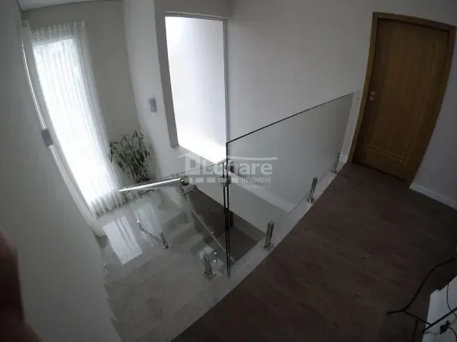 Sobrado com 270m² 3 quartos e 4 banheiros, à venda, no bairro Fazenda Rodeio em Mogi das Cruzes