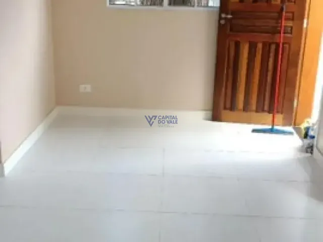 Sobrado 3 quartos e 1 banheiro, à venda, no bairro Vila São Bento em São José dos Campos