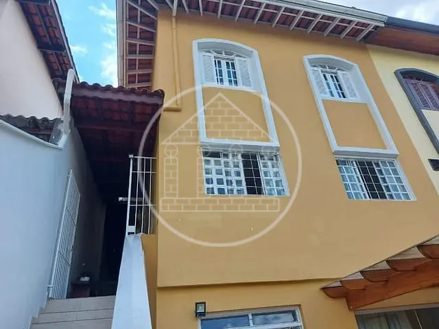 Sobrado com 147m² 3 quartos e 2 banheiros, à venda, no bairro Jardim Regis em São Paulo