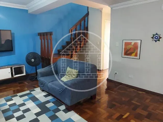 Sobrado com 147m² 3 quartos e 2 banheiros, à venda, no bairro Jardim Regis em São Paulo