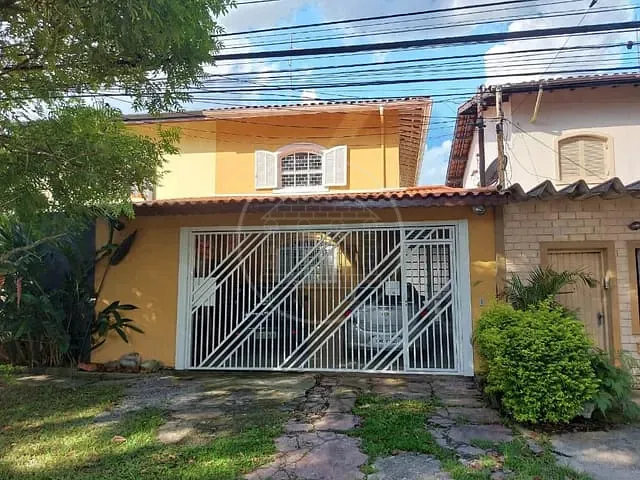 Sobrado com 147m² 3 quartos e 2 banheiros, à venda, no bairro Jardim Regis em São Paulo