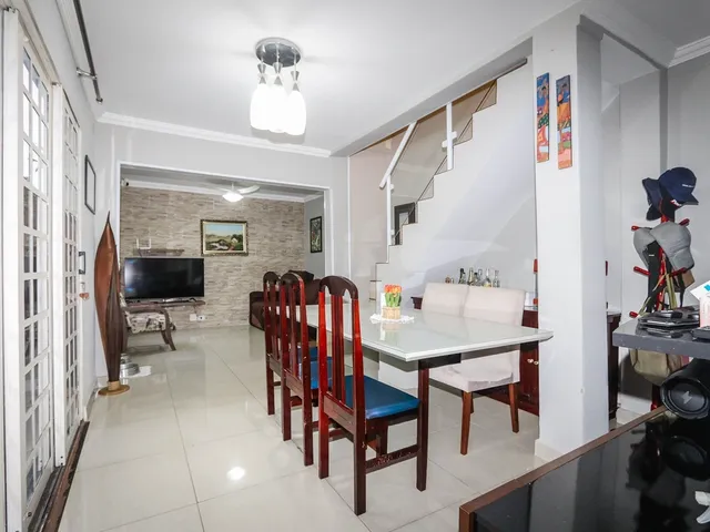 Sobrado com 295m² 3 quartos e 4 banheiros, à venda, no bairro Jardim São Luís em São Paulo