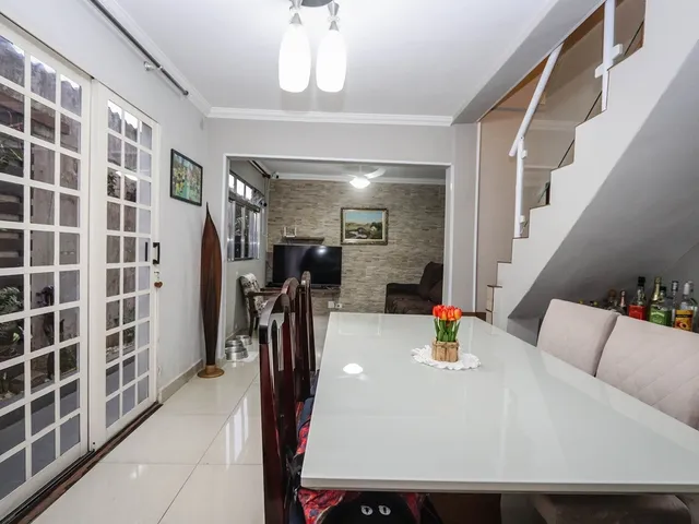 Sobrado com 295m² 3 quartos e 4 banheiros, à venda, no bairro Jardim São Luís em São Paulo