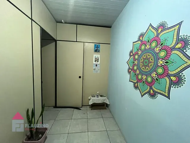 Sobrado com 380m² 5 quartos e 3 banheiros, à venda ou para alugar, no bairro Jardim Elizabeth em São Paulo
