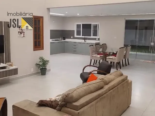 Sobrado com 540m² 4 quartos e 4 banheiros, à venda, no bairro Condomínio Residencial Ecopark Bourbon  em Caçapava