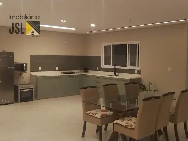 Sobrado com 540m² 4 quartos e 4 banheiros, à venda, no bairro Condomínio Residencial Ecopark Bourbon  em Caçapava