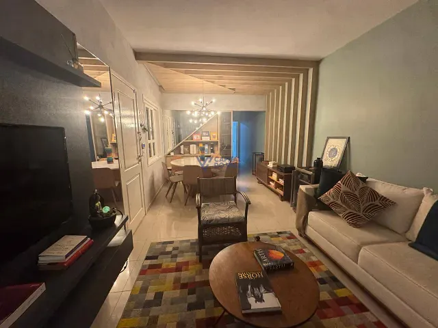 Sobrado com 130m² 3 quartos e 2 banheiros, à venda, no bairro Jardim das Indústrias em São José dos Campos
