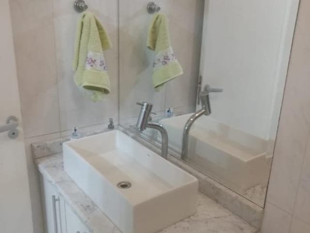 Sobrado com 300m² 4 quartos e 5 banheiros, à venda, no bairro Alphaville 04 em Santana de Parnaíba