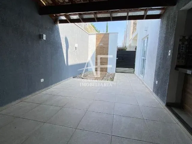 Sobrado com 140m² 2 quartos e 3 banheiros, à venda, no bairro Vila Areao em Taubaté
