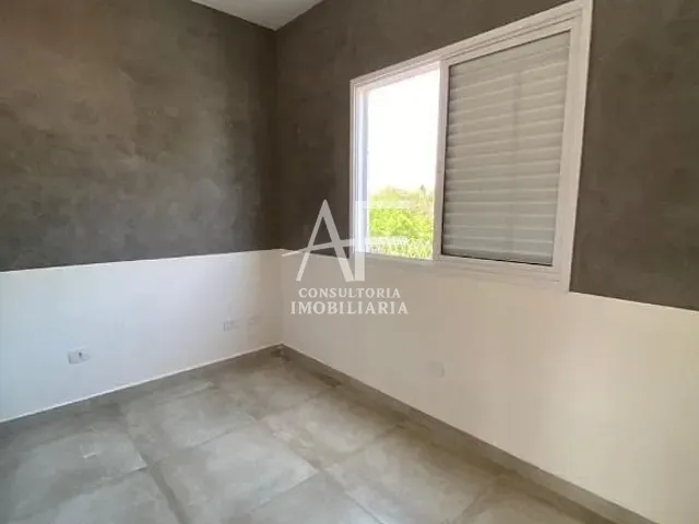 Sobrado com 140m² 2 quartos e 3 banheiros, à venda, no bairro Vila Areao em Taubaté