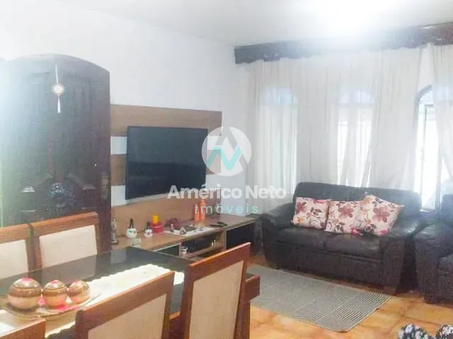 Sobrado 4 quartos e 2 banheiros, à venda, no bairro Vila Arapuã em São Paulo