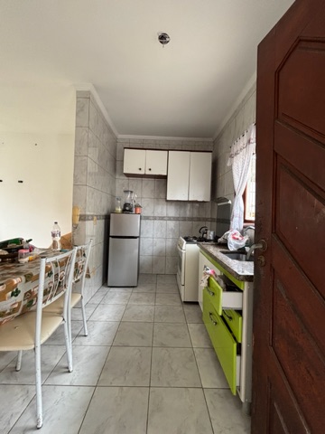 Sobrado 2 quartos e 2 banheiros, à venda, no bairro Centro em Bertioga