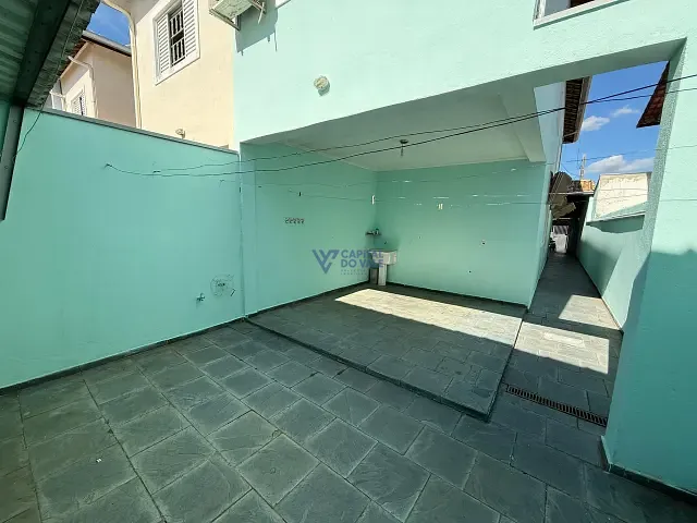 Sobrado com 125m² 3 quartos e 1 banheiro, para alugar, no bairro Jardim das Indústrias em São José dos Campos