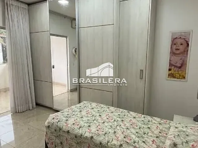 Sobrado com 371m² 5 quartos e 6 banheiros, à venda, no bairro Jardins Madri em Goiânia