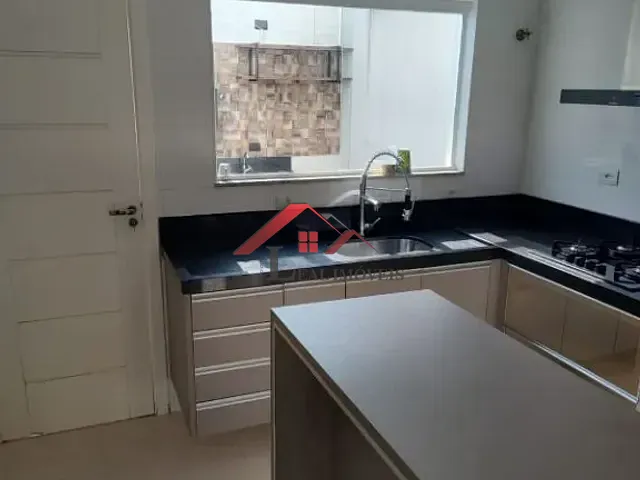 Sobrado com 105m² 3 quartos e 3 banheiros, à venda, no bairro Vila Marina em Santo André