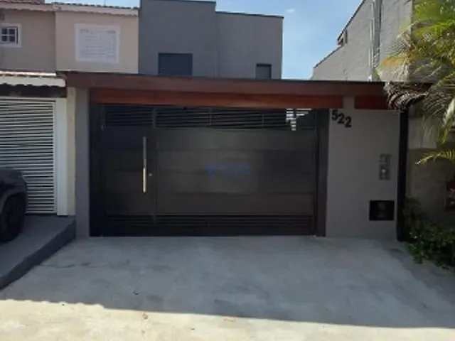 Sobrado 2 quartos e 1 banheiro, à venda, no bairro Conjunto Habitacional São José dos Campos A em São José dos Campos