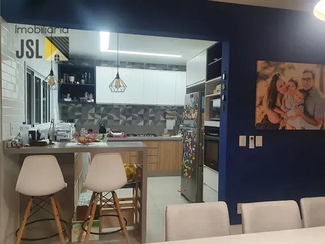 Sobrado com 250m² 4 quartos e 2 banheiros, à venda, no bairro Residencial Malibu em Caçapava