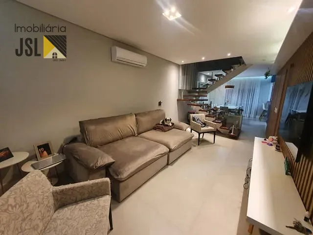 Sobrado com 250m² 4 quartos e 2 banheiros, à venda, no bairro Residencial Malibu em Caçapava