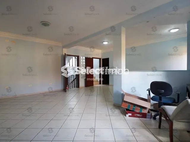 Sobrado com 307m² 3 quartos e 3 banheiros, à venda, no bairro Vila Nossa Senhora das Vitórias em Mauá